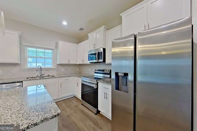 309 Sapwood Way, Hinesville, GA 31313