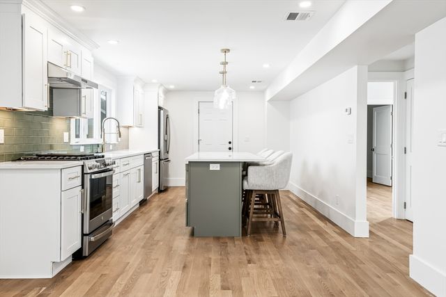 85 Lowell Ave 85, Watertown, MA 02472