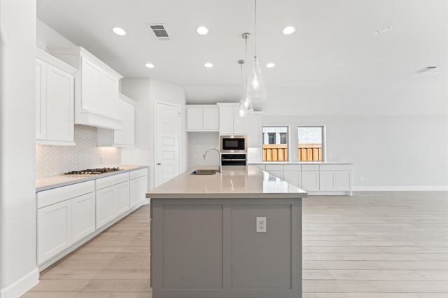 7247 Stillmeadow Grove Drive, Magnolia, TX 77354