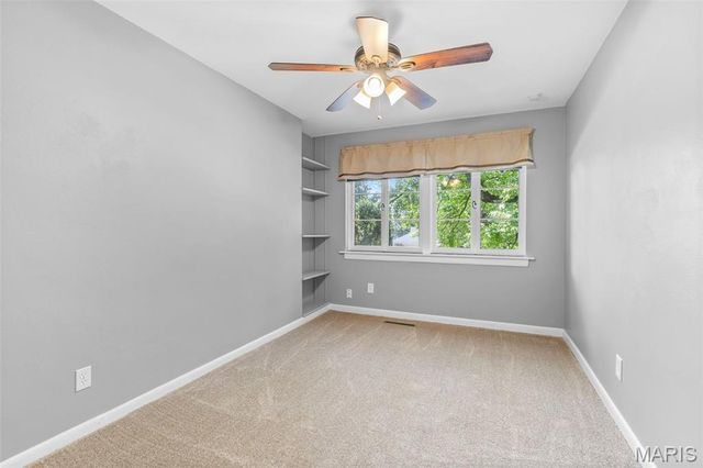35 Pinewood Drive, Crestwood, MO 63123