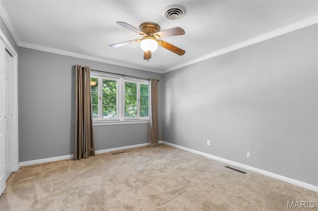 35 Pinewood Drive, Crestwood, MO 63123