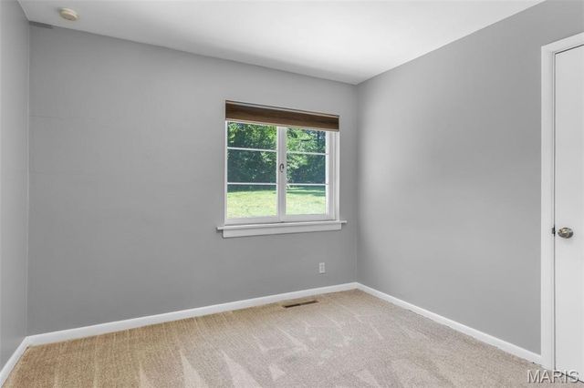 35 Pinewood Drive, Crestwood, MO 63123