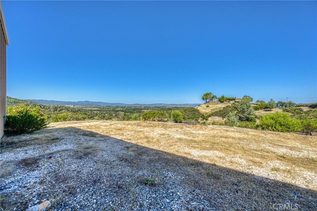 Image 11 of property listing at 7435 Live Oak Drive, Kelseyville, CA 95451