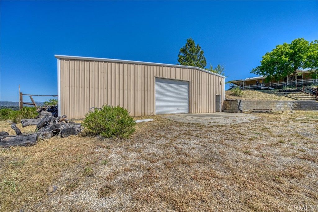 Image 6 of property listing at 7435 Live Oak Drive, Kelseyville, CA 95451