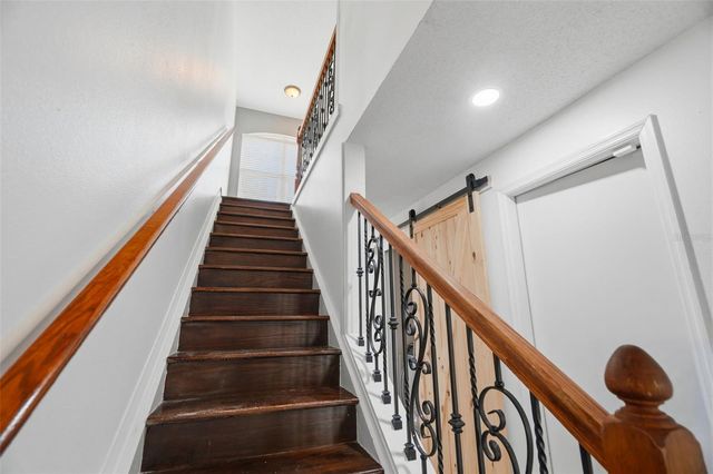4604 ASHBURN SQUARE DRIVE, Tampa, FL 33610