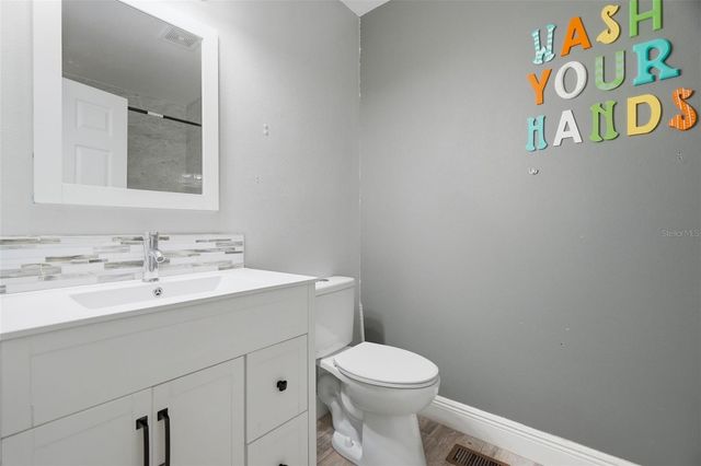 4604 ASHBURN SQUARE DRIVE, Tampa, FL 33610