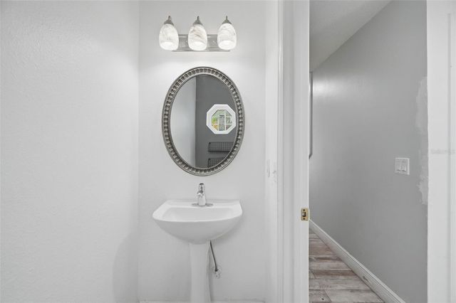 4604 ASHBURN SQUARE DRIVE, Tampa, FL 33610