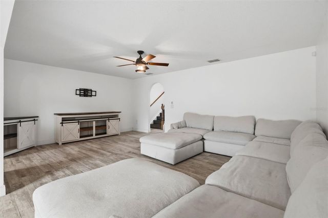 4604 ASHBURN SQUARE DRIVE, Tampa, FL 33610
