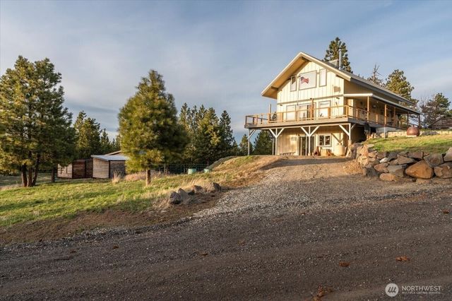 300 Sunset Way, East Wenatchee, WA 98802