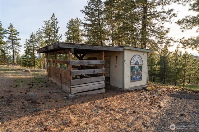 300 Sunset Way, East Wenatchee, WA 98802