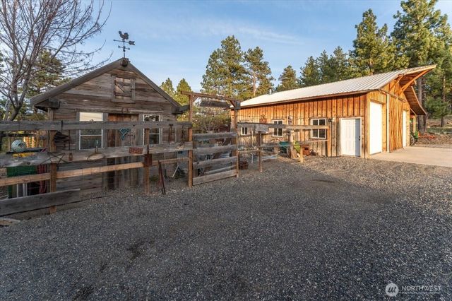 300 Sunset Way, East Wenatchee, WA 98802