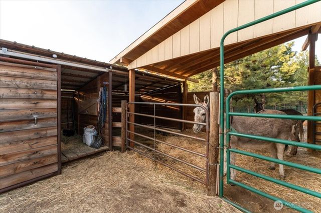 300 Sunset Way, East Wenatchee, WA 98802