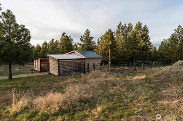 300 Sunset Way, East Wenatchee, WA 98802