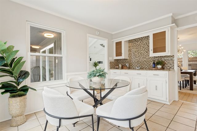 9517 Fallbrook Drive, Dallas, TX 75243