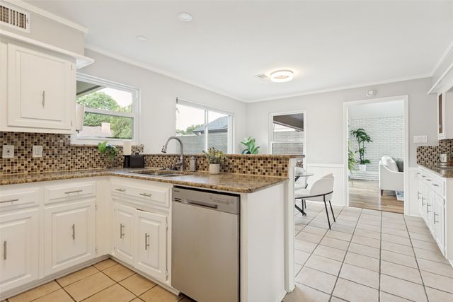 9517 Fallbrook Drive, Dallas, TX 75243