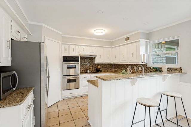 9517 Fallbrook Drive, Dallas, TX 75243