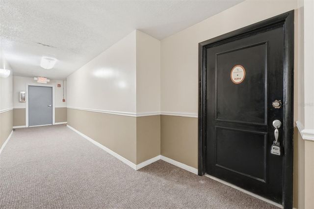 1695 LEE ROAD B204, Winter Park, FL 32789
