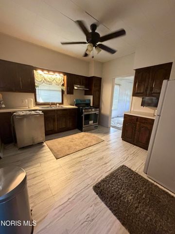 2458 Woodford Street, Toledo, OH 43605