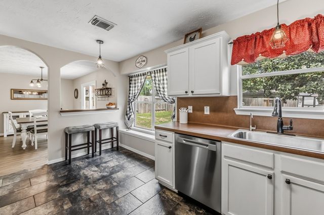 7818 Mary Katheryns Crossing, Conroe, TX 77304