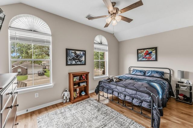 7818 Mary Katheryns Crossing, Conroe, TX 77304