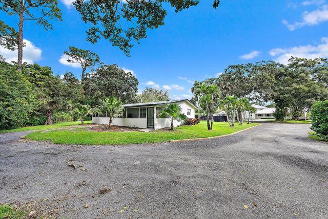 14339 Collecting Canal Road, Loxahatchee Groves, FL 33470