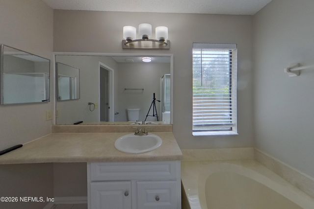 4739 HARPERS FERRY Lane, Jacksonville, FL 32257