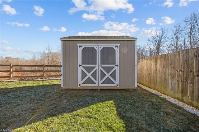 2520 Trackers Court, Graham, NC 27253