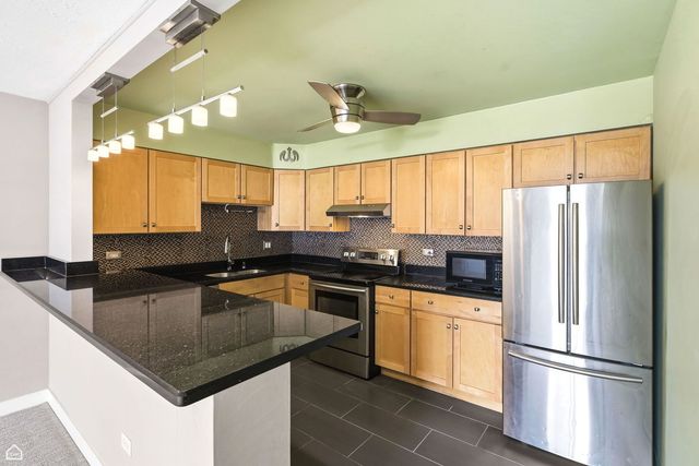 250 Ridge Avenue 4H, Evanston, IL 60202