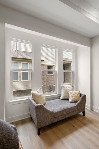 21142 Lilac Lane, Clinton Township, MI 48036