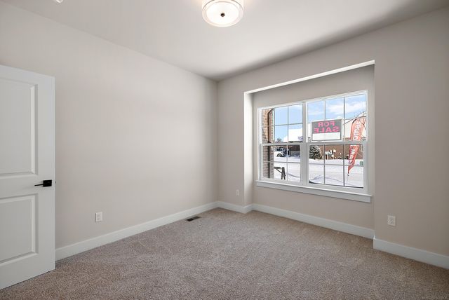 21142 Lilac Lane, Clinton Township, MI 48036