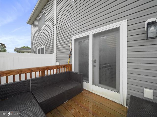 305 E. 11TH AVE, Ranson, WV 25438