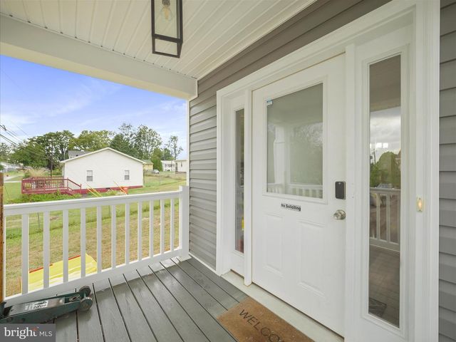 305 E. 11TH AVE, Ranson, WV 25438