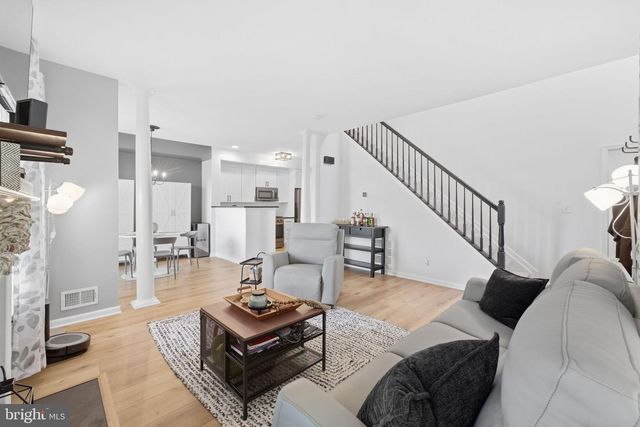 9855 EARLS FERRY CIR, Bristow, VA 20136