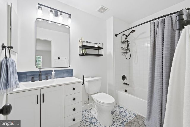 9855 EARLS FERRY CIR, Bristow, VA 20136