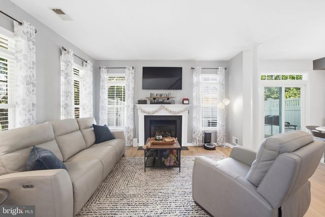 9855 EARLS FERRY CIR, Bristow, VA 20136