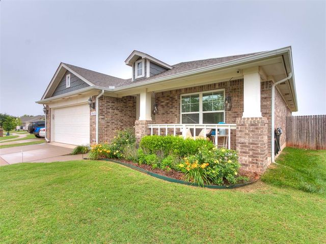 3521 Piney River Drive, Yukon, OK 73099