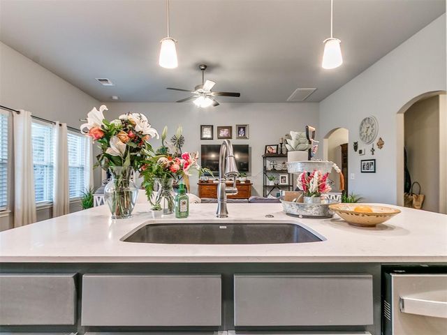 3521 Piney River Drive, Yukon, OK 73099