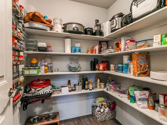 3521 Piney River Drive, Yukon, OK 73099