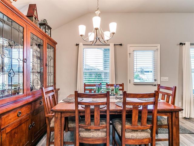 3521 Piney River Drive, Yukon, OK 73099
