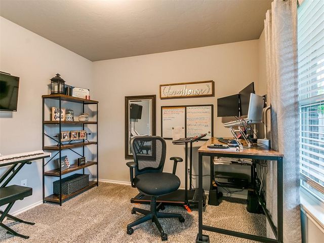 3521 Piney River Drive, Yukon, OK 73099