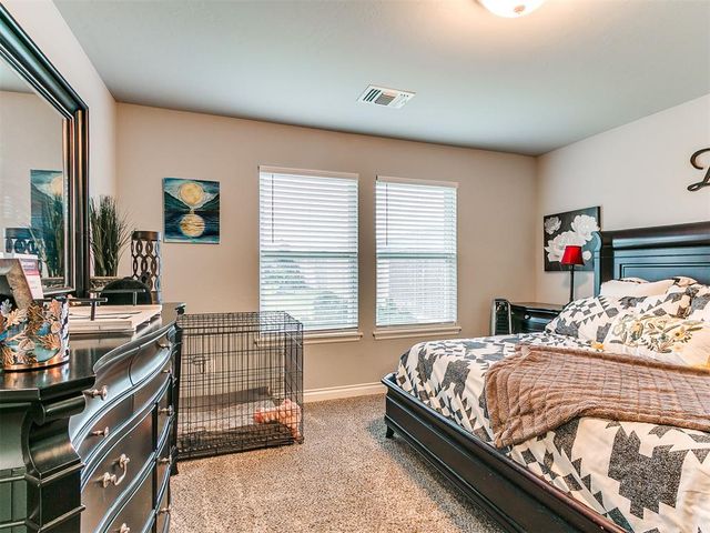 3521 Piney River Drive, Yukon, OK 73099