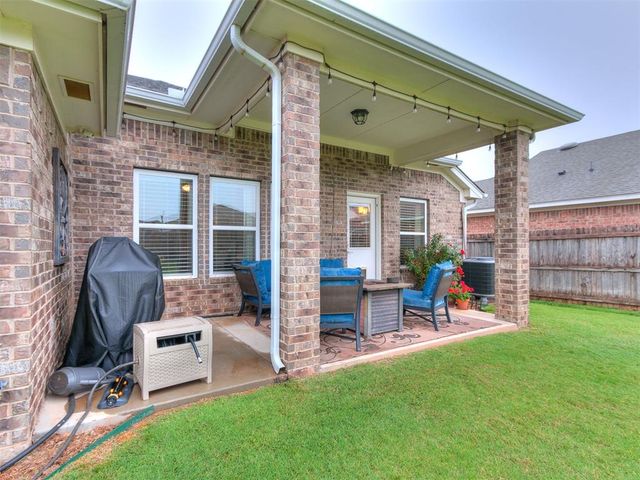 3521 Piney River Drive, Yukon, OK 73099