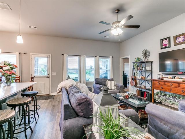 3521 Piney River Drive, Yukon, OK 73099