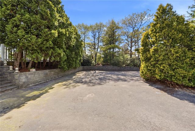 24 Kickapoo Run, Charlestown, RI 02813