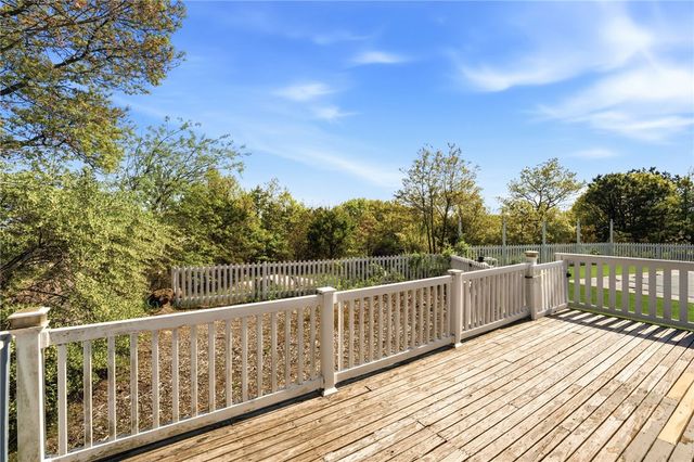 24 Kickapoo Run, Charlestown, RI 02813