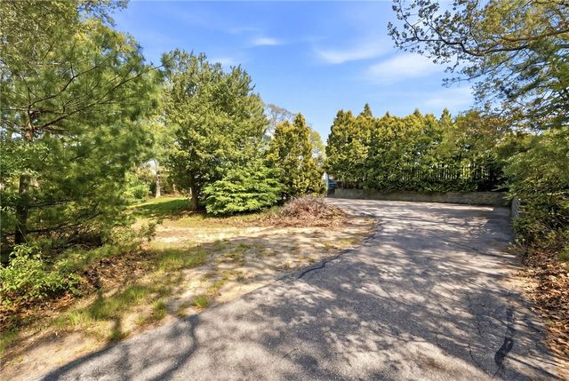 24 Kickapoo Run, Charlestown, RI 02813
