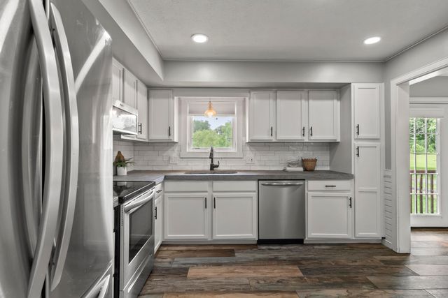 6420 Liberty Road N, Powell, OH 43065