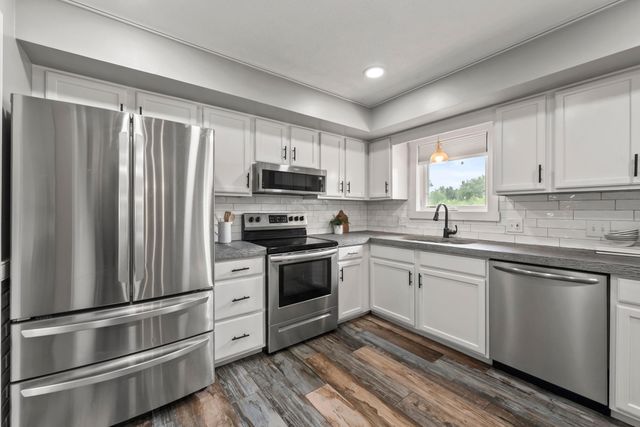 6420 Liberty Road N, Powell, OH 43065