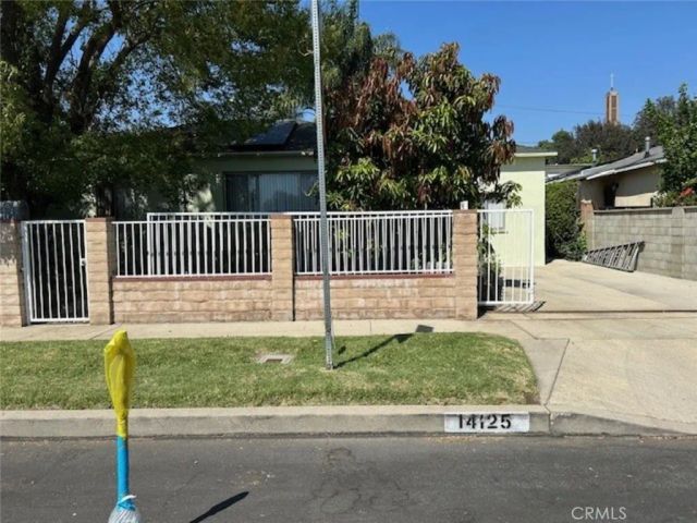 14125 Burton, Panorama City, CA 91402