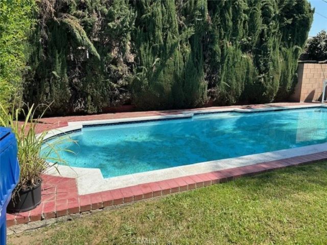 14125 Burton, Panorama City, CA 91402